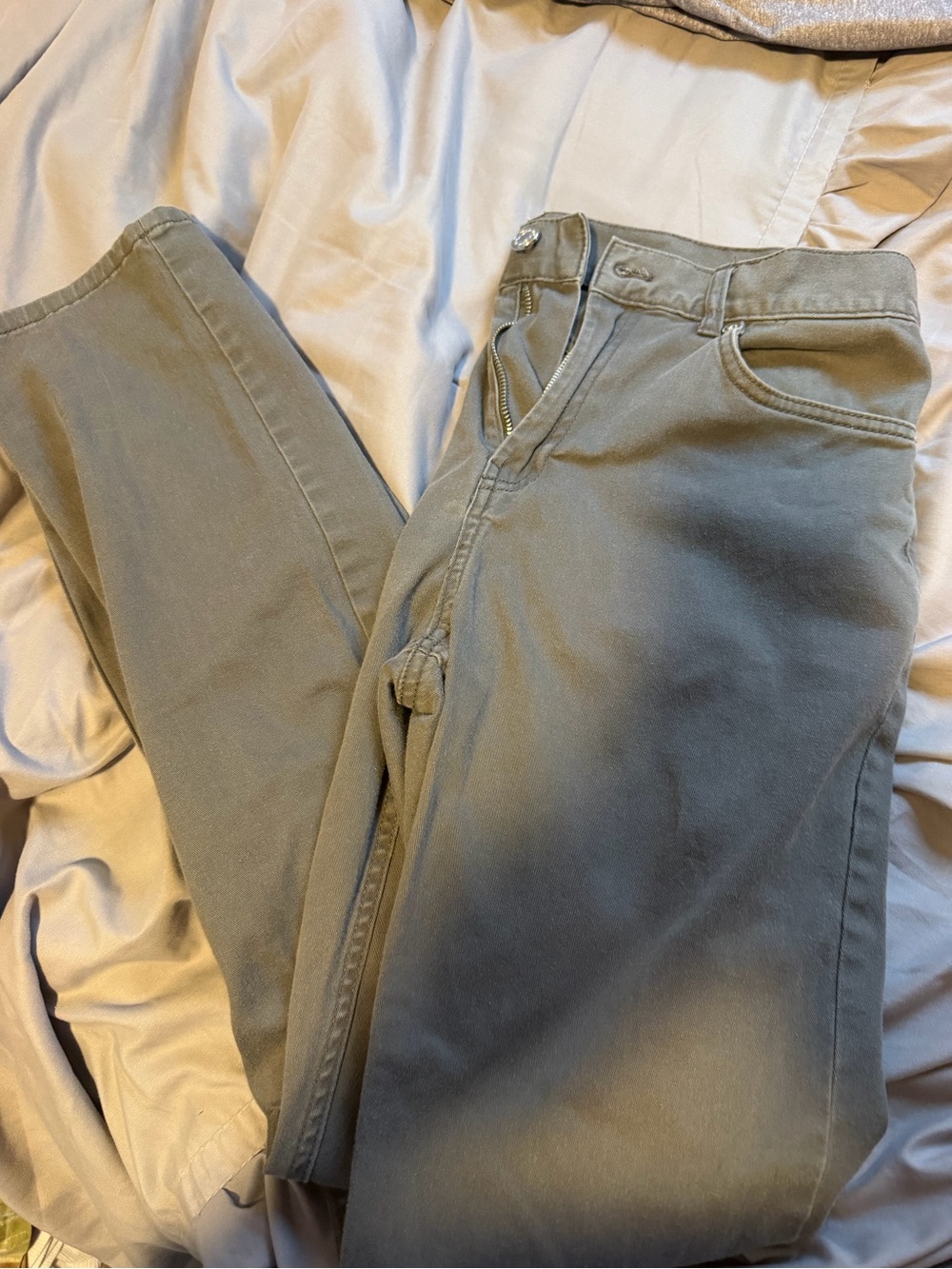 H&M Slim Fit Men’s Pants in Gray